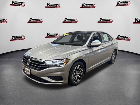 Used 2019 Volkswagen Jetta SE w/ Cold Weather Package image 1