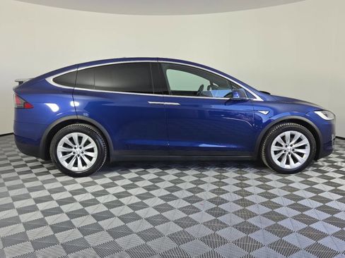 Used 2016 Tesla Model X 75D AWD/4WD image 8