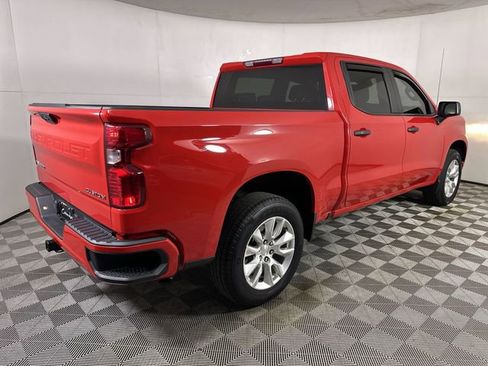 Used 2024 Chevrolet Silverado 1500 Custom image 8
