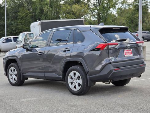 Used 2024 Toyota RAV4 LE FWD image 6