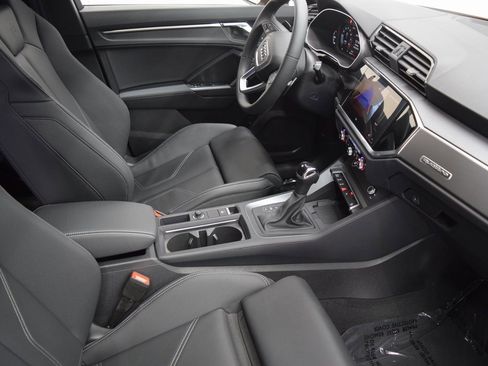 New 2025 Audi Q3 2.0T Premium image 7
