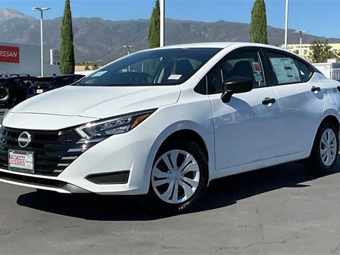 New 2025 Nissan Versa S image 2