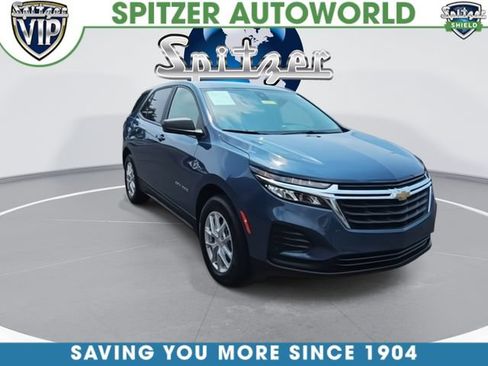 Used 2024 Chevrolet Equinox LS w/ LS Convenience Package FWD image 3