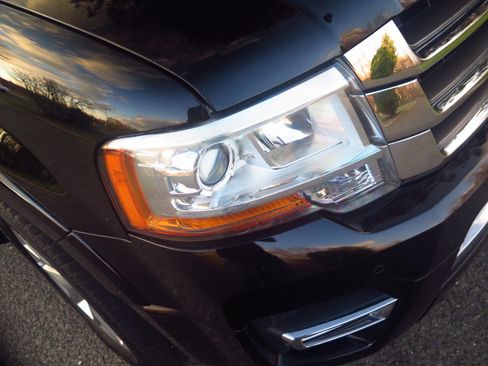 Used 2016 Ford Expedition EL Limited image 27