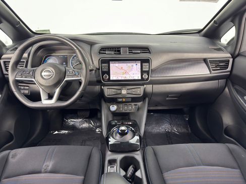 Used 2024 Nissan Leaf SV Plus image 11