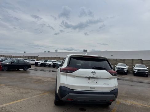 Used 2021 Nissan Rogue SV AWD/4WD image 18