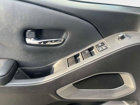 Certified 2023 Nissan Frontier SV w/ SV Convenience Package image 19