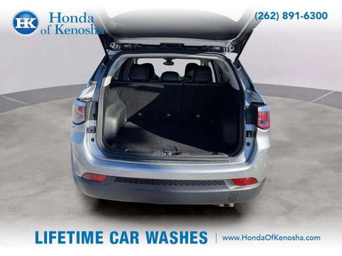 Used 2018 Jeep Compass Limited image 26