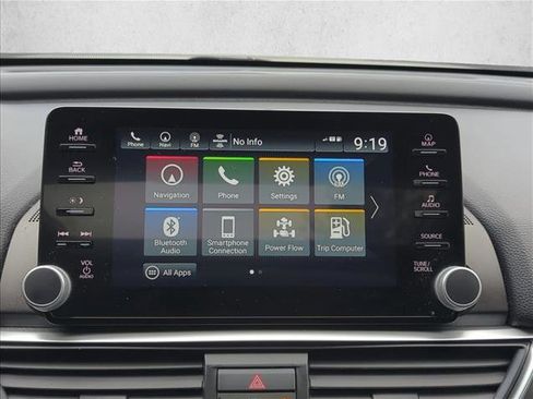 Used 2022 Honda Accord Touring image 11