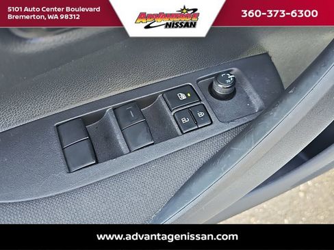 Used 2024 Toyota Corolla LE image 9