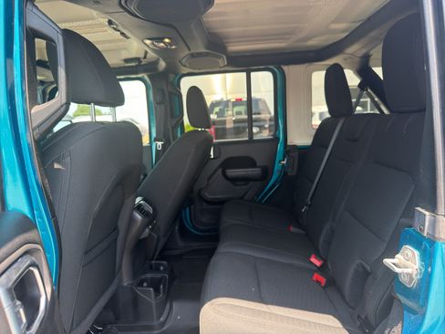 Used 2020 Jeep Wrangler Unlimited Sport S AWD/4WD image 11
