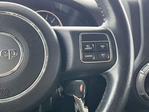 Used 2014 Jeep Wrangler Unlimited Sport w/ Quick Order Package 24S AWD/4WD image 21