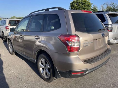 Used 2015 Subaru Forester 2.5i Premium w/ Popular Package #2 AWD/4WD image 3