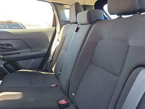 Used 2025 Nissan Kicks S image 9