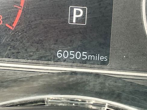 Used 2020 Nissan Kicks SR w/ Exterior Package image 17