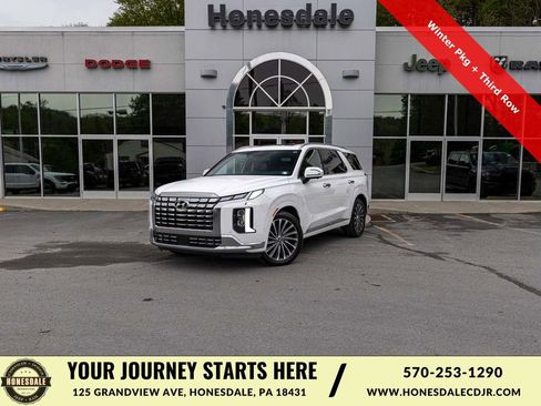 Used 2023 Hyundai Palisade Calligraphy w/ Winter Package AWD/4WD image 1