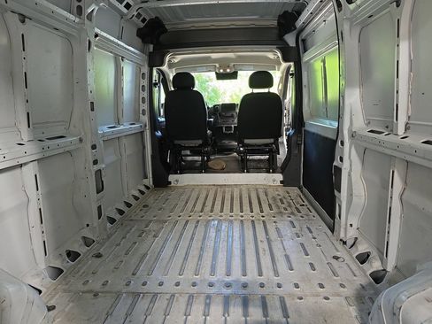 Used 2023 RAM ProMaster 2500 FWD image 11