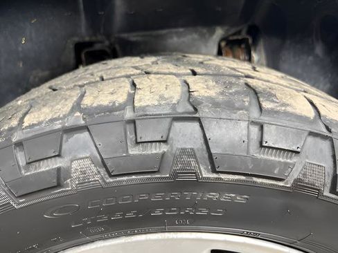 Used 2013 GMC Sierra 2500 Denali w/ Suspension Package, Off-Road image 13