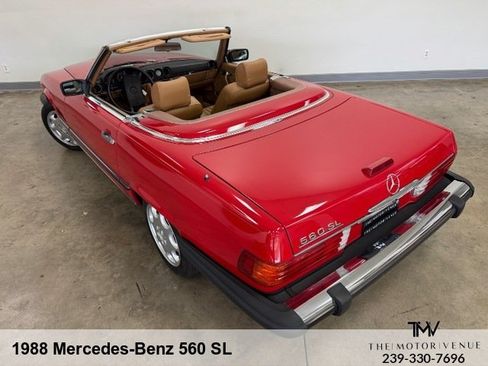Used 1988 Mercedes-Benz 560 SL image 11