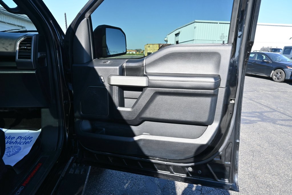 Used 2018 Ford F150 Raptor w/ Equipment Group 802A Luxury AWD/4WD image 20