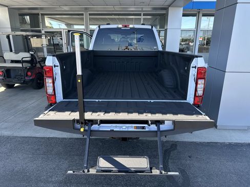 Used 2020 Ford F250 XLT w/ XLT Value Package RWD image 31