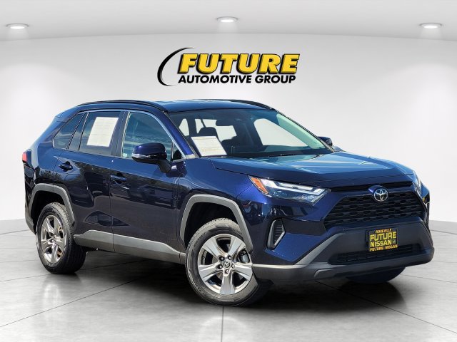 Used 2024 Toyota RAV4 XLE AWD/4WD image 1