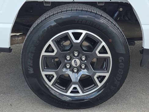 Used 2024 Ford F150 STX RWD image 7