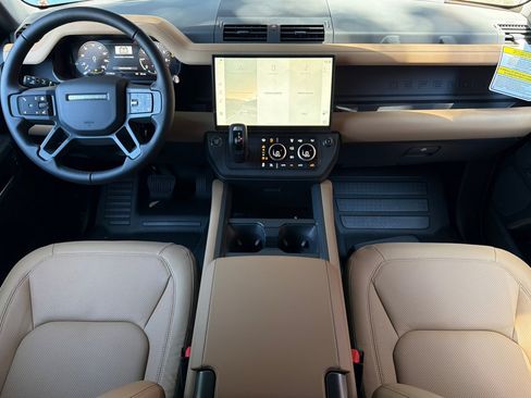 New 2026 Land Rover Defender 110 X-Dynamic SE AWD/4WD image 15