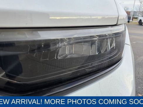 Used 2024 Jeep Grand Cherokee Limited w/ Black Appearance Package image 9