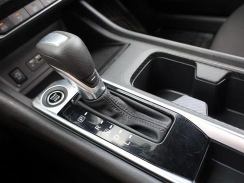 Certified 2025 Nissan Sentra SV FWD image 14