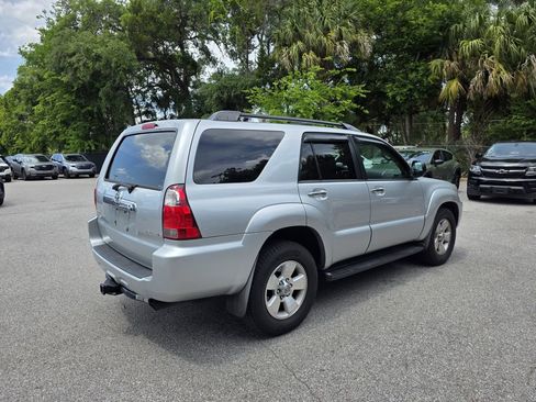 Used 2008 Toyota 4Runner SR5 RWD image 3
