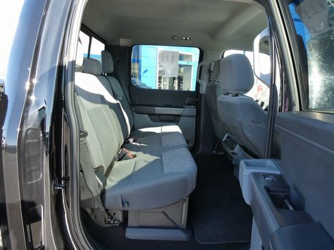 Used 2022 Ford F150 XLT w/ Equipment Group 302A High image 17