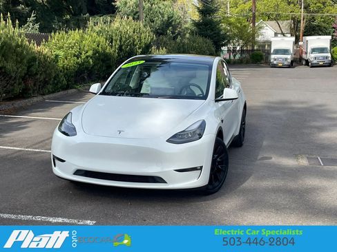 Used 2023 Tesla Model Y Long Range AWD/4WD image 1