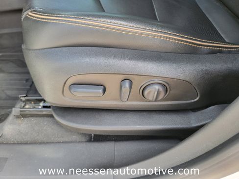 Used 2022 GMC Terrain AT4 w/ Infotainment Package II image 19