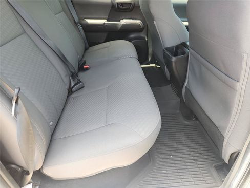 Used 2022 Toyota Tacoma SR5 RWD image 23