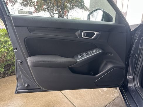 Used 2025 Honda Civic Sport image 10