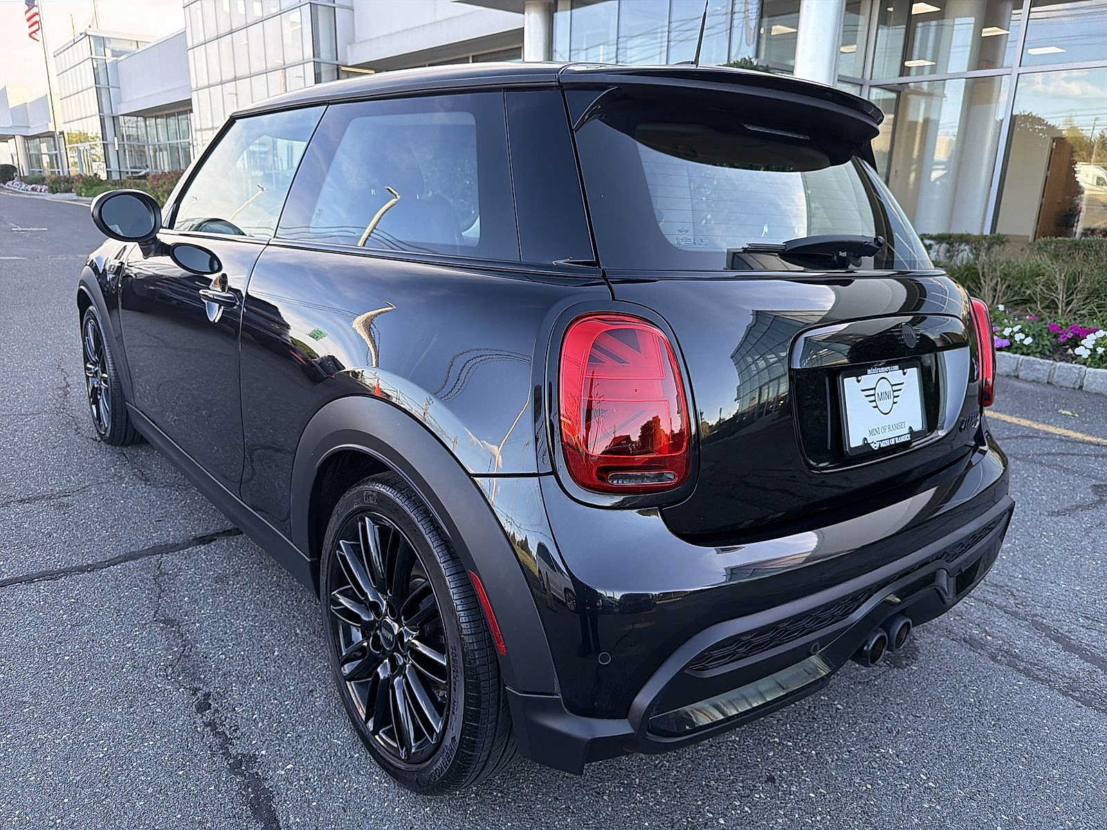 Used 2024 MINI Cooper S FWD image 12