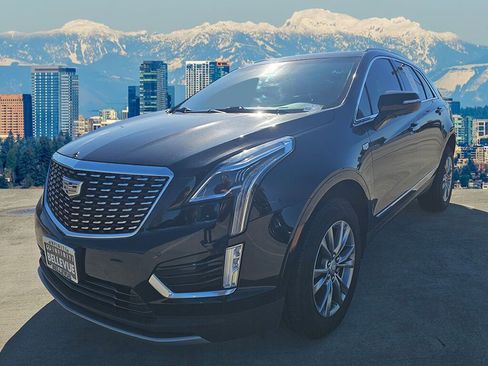 Used 2021 Cadillac XT5 Premium Luxury image 3