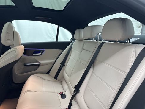 Used 2025 Mercedes-Benz C 300 Sedan image 19
