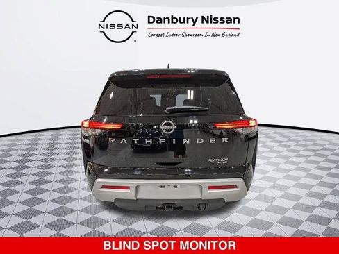 Certified 2022 Nissan Pathfinder Platinum w/ Cargo Package AWD/4WD image 5