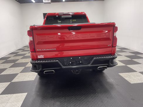 Used 2020 Chevrolet Silverado 1500 LT Trail Boss image 3