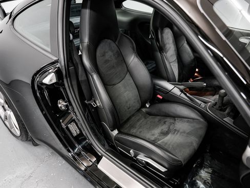 Used 2010 Porsche 911 GT3 RWD image 24
