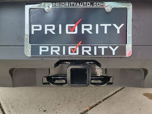 New 2025 Nissan Pathfinder SV image 12