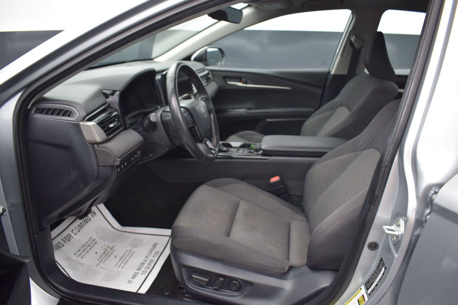 Used 2025 Toyota Camry LE w/ Convenience Package AWD/4WD image 13