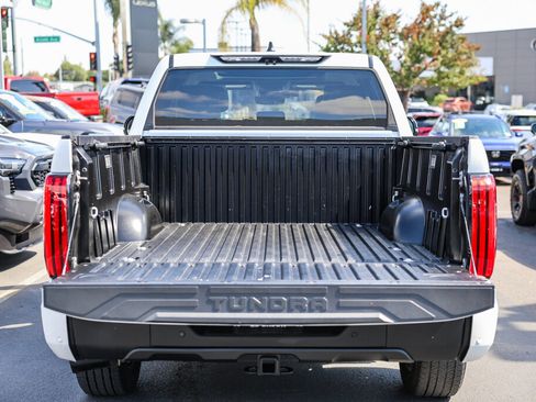 Used 2024 Toyota Tundra Limited AWD/4WD image 27