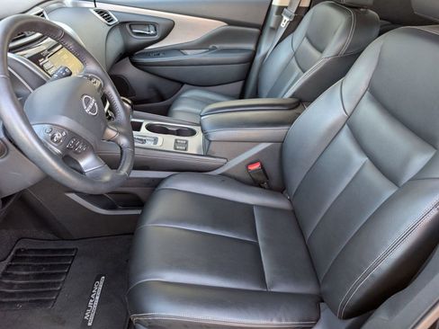 Used 2024 Nissan Murano SV w/ SV Midnight Edition Package image 5