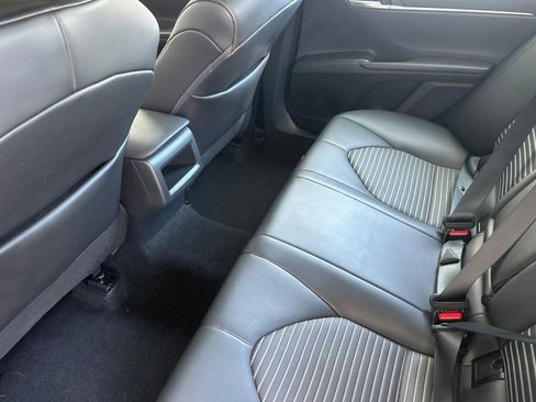 Used 2023 Toyota Camry SE FWD image 22