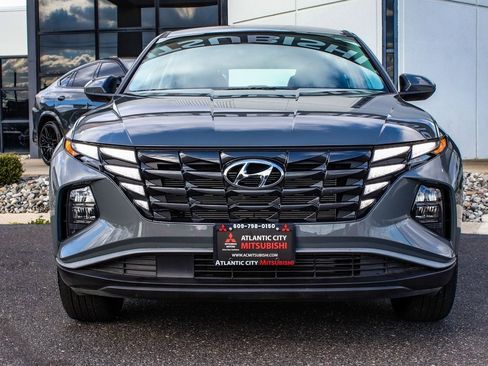 Used 2024 Hyundai Tucson SE image 2