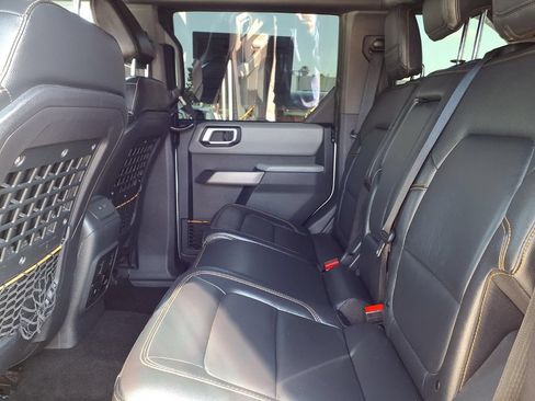 Used 2023 Ford Bronco Badlands AWD/4WD image 11