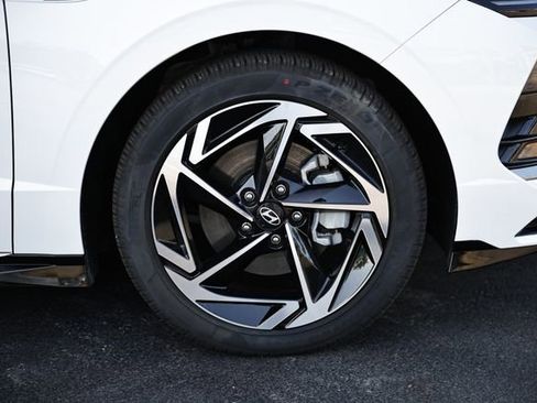Certified 2025 Hyundai Sonata SEL FWD image 5